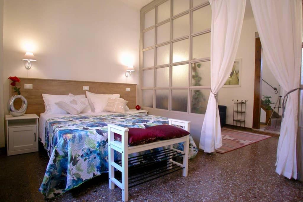 Casa Di Spagna Болонья Экстерьер фото